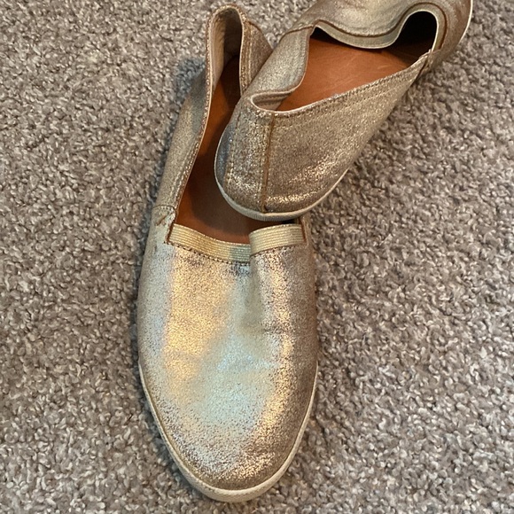 Frye Shoes - Picture 4 of 4